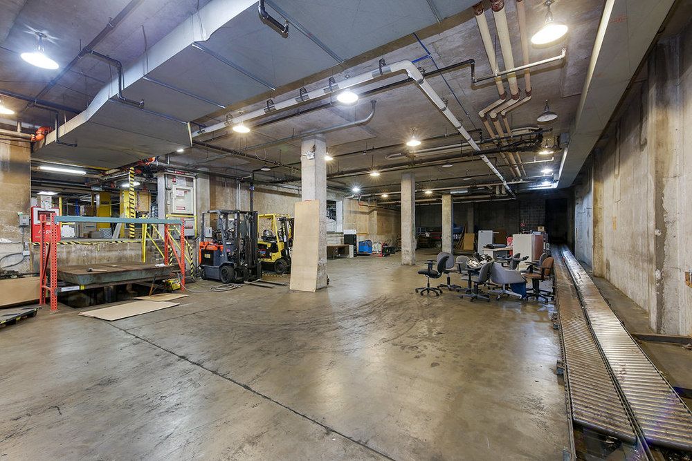 The Daily Dispatch Building: 1720 5th Ave, Moline, IL 61265